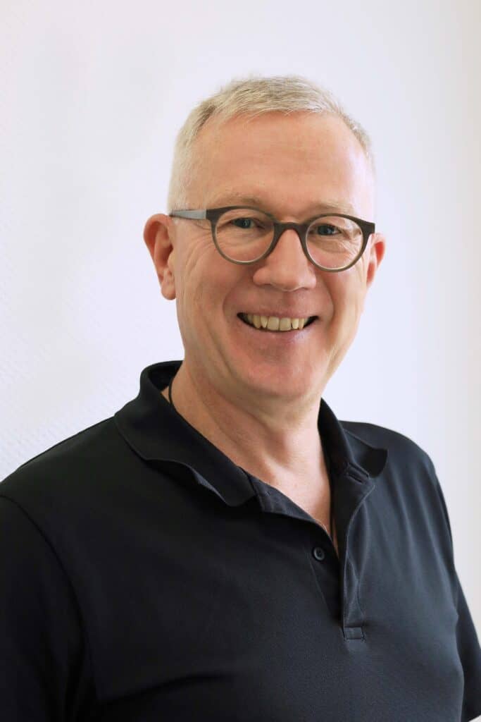 Orthopäde in Dorsten Schermbeck mit freundlichem Arzt.